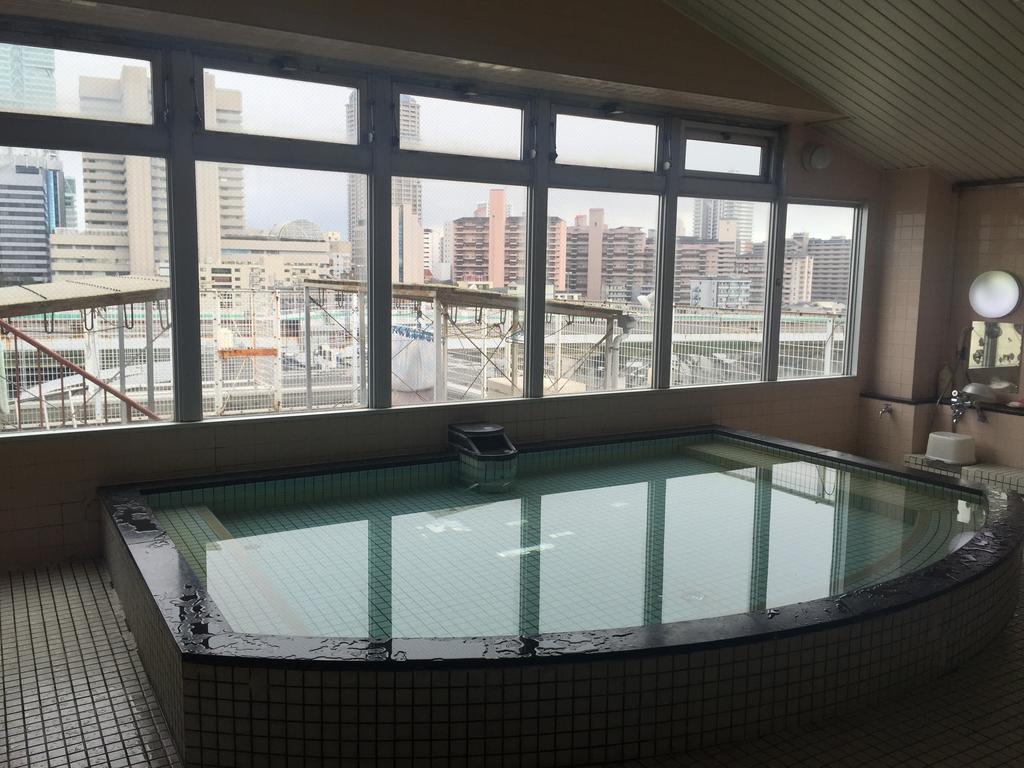 Business Hotel Shinbashi โอซาก้า ภายนอก รูปภาพ
