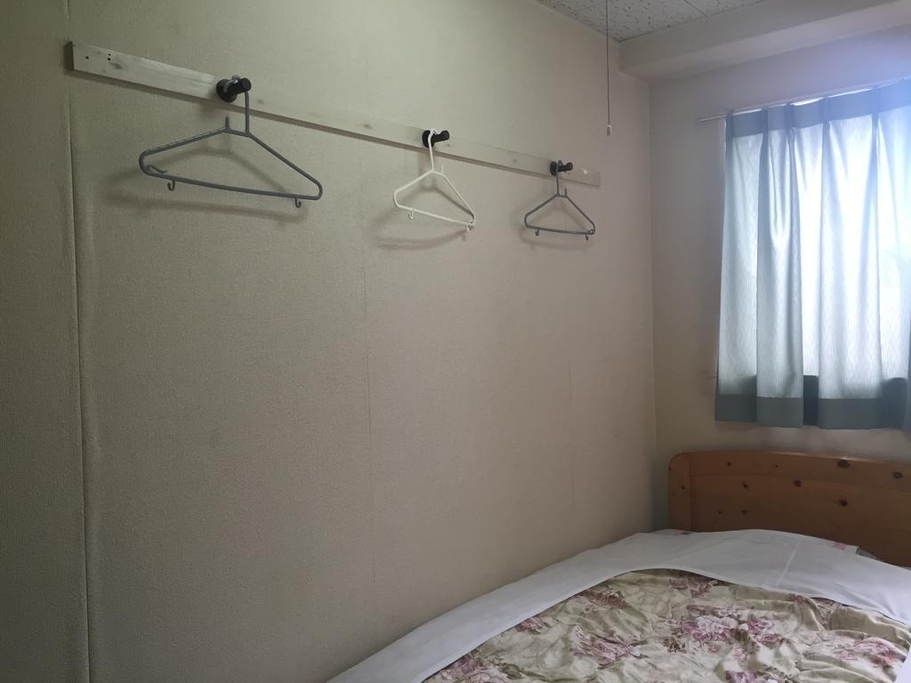 Business Hotel Shinbashi โอซาก้า ภายนอก รูปภาพ