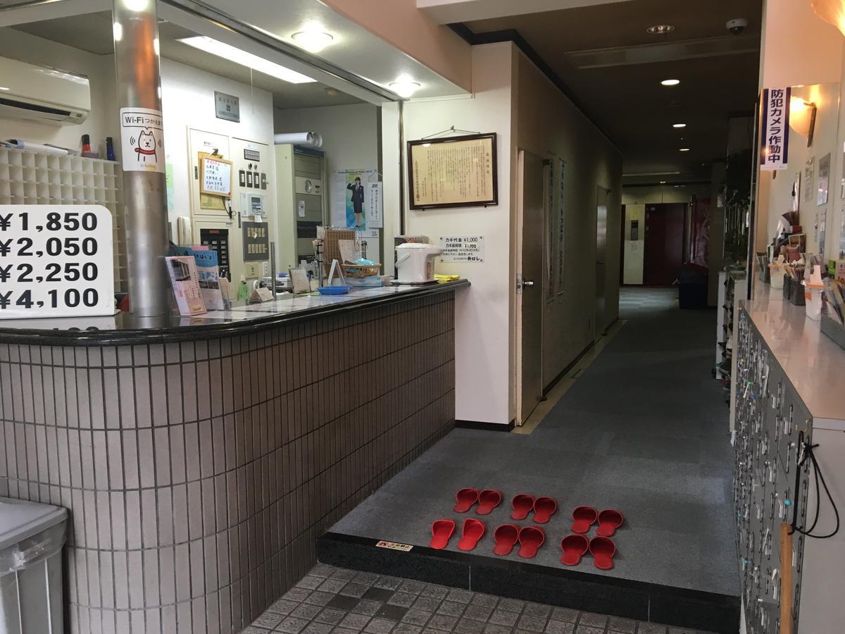 Business Hotel Shinbashi โอซาก้า ภายนอก รูปภาพ